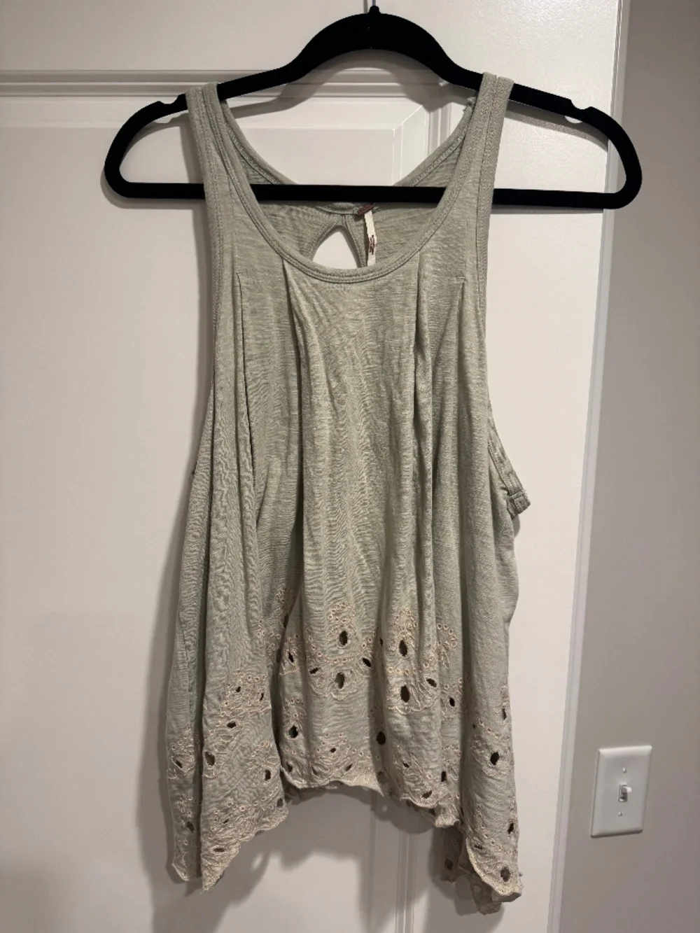 Free People green tank top - Picture 1 of 2